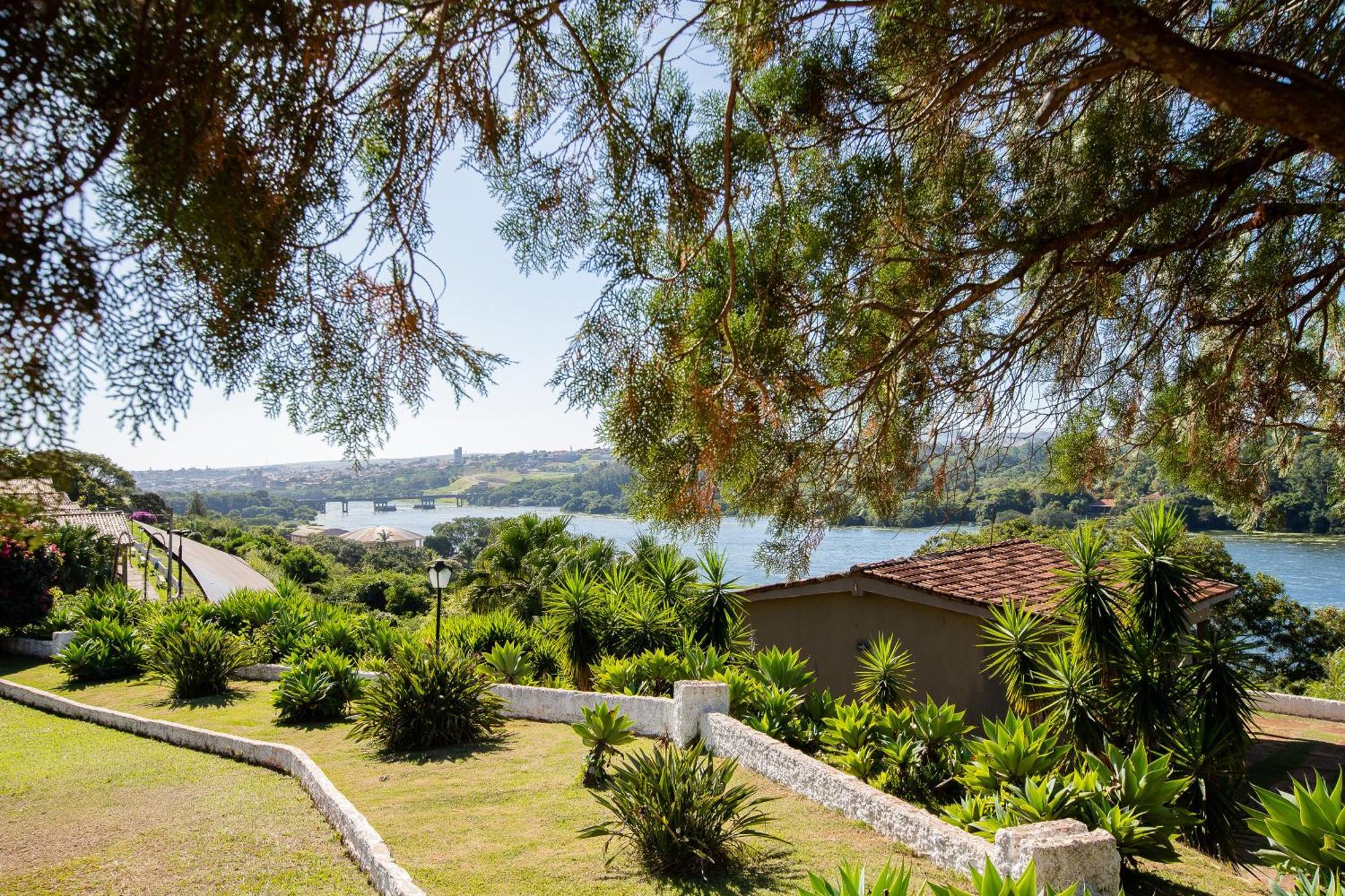 Panorama Park Hotel Igaracu do Tiete Exteriör bild
